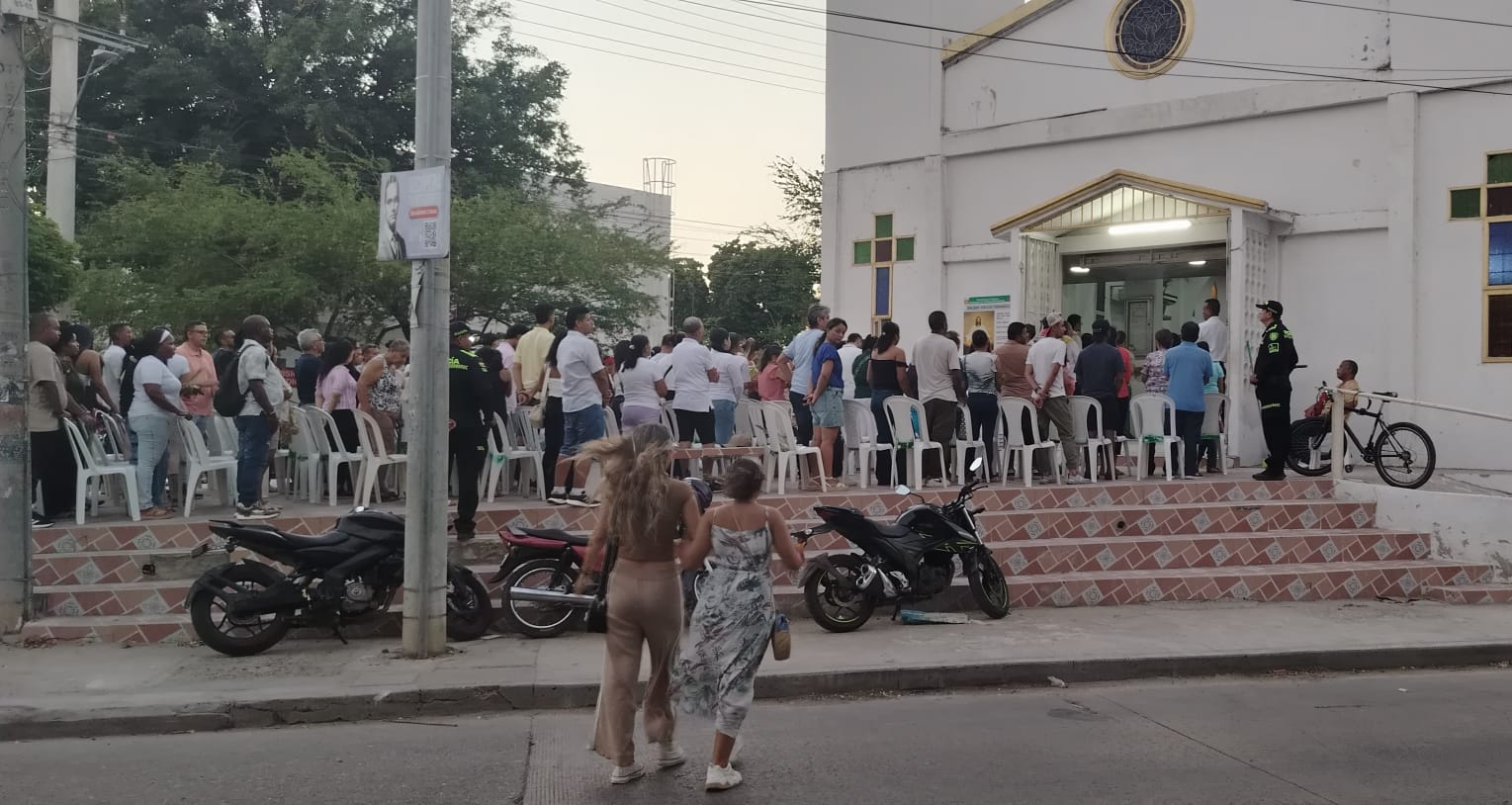 Policía fortalece la protección de niños, niñas y adolescentes durante celebraciones religiosas en Cartagena