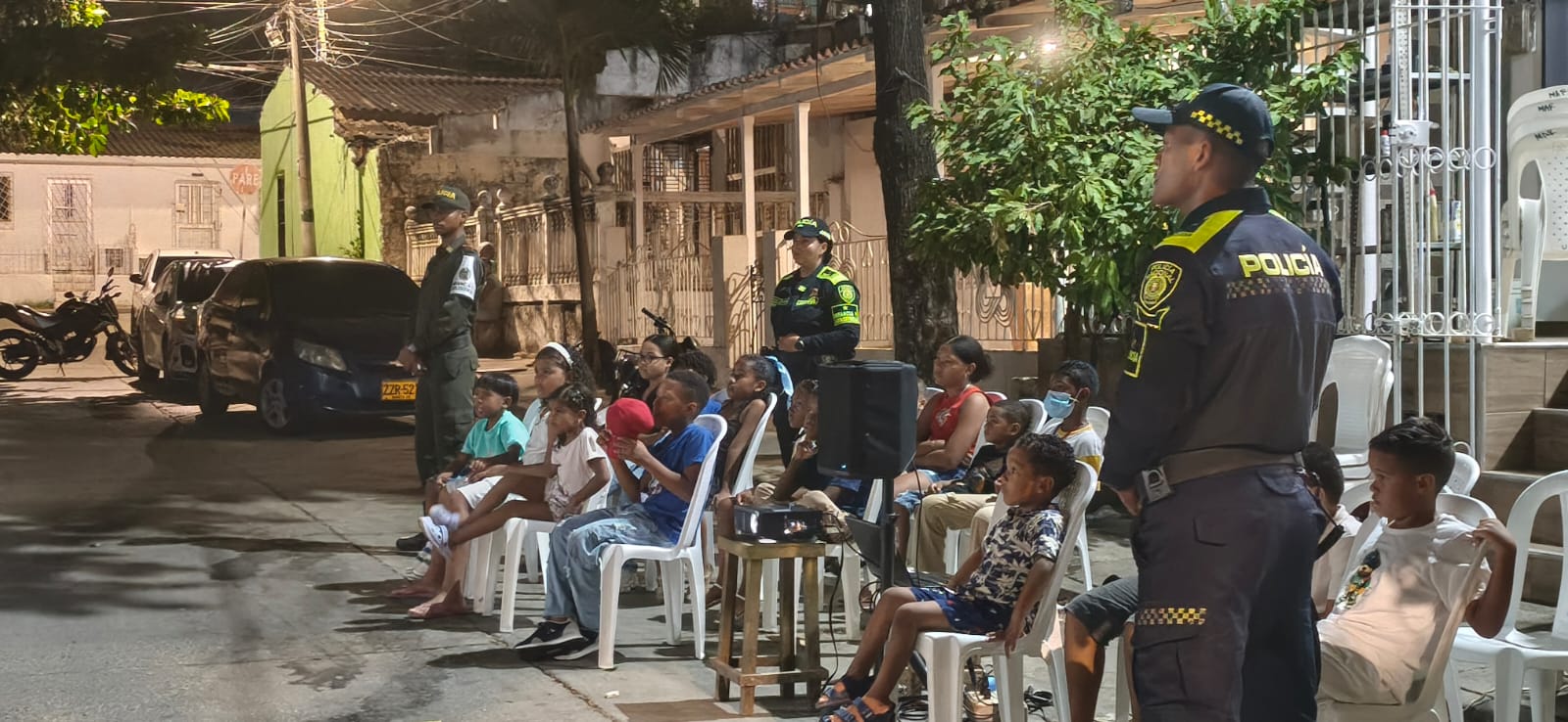 Policía promueve el uso adecuado del tiempo libre con jornada “Tardes de Cine” en Cartagena